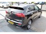 Kia Niro EV e-Niro DynamicPlusLine 64 kWh Dealeronderhouden! Achteruitrijcamera/Apple carplay/Adaptieve cruise control/Lane assist/Stoelverwarming/Stuurverwarming/DAB/Navigatie 2E PINKSTERDAG GEOPEND VAN 12:00 TOT 17:00 (ROTTERDAM&HELLEVOETSLUIS)