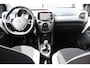 Toyota Aygo 1.0 VVT-i x-play Dealeronderhouden! Achteruitrijcamera/Airco/Bluetooth/Nederlandse auto! 2E PINKSTERDAG GEOPEND VAN 12:00 TOT 17:00 (ROTTERDAM&HELLEVOETSLUIS)