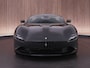 Ferrari Roma Spider 3.9 V8 |BTW|PPF|Grigio Scuro|360 camera|carbon int.|memory|Quilted seats|Apple Carplay|carbon stuur|20" lichtmetalen velgen|