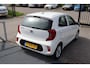 Kia Picanto 1.0 DPi DynamicLine Achteruitrijcamera/Apple carplay/DAB/Cruise control/Airco/Centrale deurvergrendeling/Elektrische ramen/Licht metalen velgen 2E PINKSTERDAG GEOPEND VAN 12:00 TOT 17:00 (ROTTERDAM&HELLEVOETSLUIS)