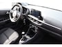 Kia Picanto 1.0 DPi DynamicLine Achteruitrijcamera/Apple carplay/DAB/Cruise control/Airco/Centrale deurvergrendeling/Elektrische ramen/Licht metalen velgen 2E PINKSTERDAG GEOPEND VAN 12:00 TOT 17:00 (ROTTERDAM&HELLEVOETSLUIS)