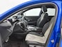 Peugeot e-208 EV GT 50 kWh 136pk Automaat | Accu 90 % | Panorama Dak | Carplay | Stoelverwarming | Camera | Adaptieve Cruise Controle | Navigatie | Dodehoekbewaking | Parkeersensoren