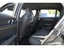 Lynk & Co 01 276PK Automaat Core / Adaptieve cruise control / Stoel - en stuurwielverarming / Parkeersensoren met camera / Apple carplay / Trekhaak / Metallic lak / 19" lichtmetalen velgen