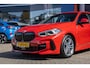 BMW 1-Serie 118i M-Sport | 17 inch | Virtual Cockpit | LED | Navigatie | Cruise Control | Airco (automatisch) | Lichtmetalen velgen 5-spaaks 17" | M Aerodynamica