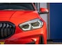 BMW 1-Serie 118i M-Sport | 17 inch | Virtual Cockpit | LED | Navigatie | Cruise Control | Airco (automatisch) | Lichtmetalen velgen 5-spaaks 17" | M Aerodynamica