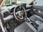 Toyota Yaris Cross 1.5 Hybrid Dynamic | HUD | Sensoren v/a | El. Achterklep | Stoel