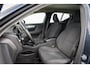 Volvo XC40 1.5 T5 Recharge pro Camera | PDC | Elektrische kofferbak | Navigatie | Voorruitverwarming | Adaptive cruise control
