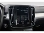 Volvo XC40 1.5 T5 Recharge pro Camera | PDC | Elektrische kofferbak | Navigatie | Voorruitverwarming | Adaptive cruise control
