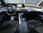 Peugeot e-5008 GT 73 kWh | Trekhaak | Parkeercamera/-sensoren | Elektrische kofferklep | Keyless Entry/Start | Stoelverwarming/-massage | Alcantara | Elektrische stoelen met geheugen | Climate Control |