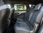 Peugeot e-5008 GT 73 kWh | Trekhaak | Parkeercamera/-sensoren | Elektrische kofferklep | Keyless Entry/Start | Stoelverwarming/-massage | Alcantara | Elektrische stoelen met geheugen | Climate Control |
