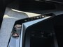 Peugeot e-5008 GT 73 kWh | Trekhaak | Parkeercamera/-sensoren | Elektrische kofferklep | Keyless Entry/Start | Stoelverwarming/-massage | Alcantara | Elektrische stoelen met geheugen | Climate Control |