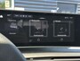 Peugeot e-5008 GT 73 kWh | Trekhaak | Parkeercamera/-sensoren | Elektrische kofferklep | Keyless Entry/Start | Stoelverwarming/-massage | Alcantara | Elektrische stoelen met geheugen | Climate Control |