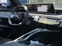 Peugeot e-5008 GT 73 kWh | Trekhaak | Parkeercamera/-sensoren | Elektrische kofferklep | Keyless Entry/Start | Stoelverwarming/-massage | Alcantara | Elektrische stoelen met geheugen | Climate Control |