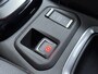 Opel Corsa-e Elegance 50 kWh SOH 93% Navi Ecc 360°Camera Apple Carplay Android Auto Cruise Control Pdc Dodehoek detectie Keyless Draadloze telefoonlader Privacy Glas Lmv Isofix Led Regen-Lichtsensor Lane Assist Origineel Nederlandse Auto Zeer compleet!