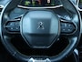 Peugeot 208 1.2 100pk GT-Line | Stoelverwarming | Lichtmetalen velgen | Navigatie | Parkeersensoren rondom + Achterruitrijcamera |