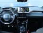 Peugeot 208 1.2 100pk GT-Line | Stoelverwarming | Lichtmetalen velgen | Navigatie | Parkeersensoren rondom + Achterruitrijcamera |