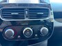 Renault Clio Estate 0.9 TCe Zen met navigatie en bluetooth telefoon / media en cruise controle en airco