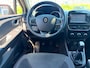 Renault Clio Estate 0.9 TCe Zen met navigatie en bluetooth telefoon / media en cruise controle en airco