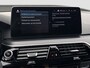BMW 5-Serie Touring 530e xDrive M-Sport | Trekhaak | 360 | Elektrische stoelen | Shadow Line | Sfeerverlichting | Carplay | Memory
