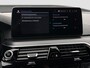 BMW 5-Serie Touring 530e xDrive M-Sport | Trekhaak | 360 | Elektrische stoelen | Shadow Line | Sfeerverlichting | Carplay | Memory