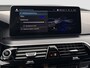 BMW 5-Serie Touring 530e xDrive M-Sport | Trekhaak | 360 | Elektrische stoelen | Shadow Line | Sfeerverlichting | Carplay | Memory