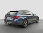 BMW 5-Serie Touring 530e xDrive M-Sport | Trekhaak | 360 | Elektrische stoelen | Shadow Line | Sfeerverlichting | Carplay | Memory