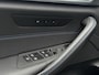 BMW 5-Serie Touring 530e xDrive M-Sport | Trekhaak | 360 | Elektrische stoelen | Shadow Line | Sfeerverlichting | Carplay | Memory