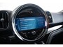 MINI Countryman 1.5 Cooper Panoramdak - Active Cruise Control - Driving/park Assistant - Harman Kardon - Achteruitrijcamera - Comfort acces - Elektrisch verwarmbare/verstelbare voorstoelen -