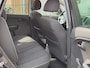 Kia Venga 1.4 CVVT Trekhaak Camera CruiseControl Navi Bluetooth Airco Isofix Elek.Ramen/Spiegels Mistlampen Usb Radio/CD Hoge Instap NL-auto 20th Anniversary