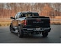 Dodge Ram 1500 Night Premium | Full Option | De Meest Luxe Pick-Up in zijn Klasse | Comfortabele Dubbele Cabine met Royale 5 Zitplaatsen | BPM vrij | Nu Leverbaar uit Voorraad | Voorraad Nr 2200 - 0886 | De specialist in Amerikaanse pick‑ups in Nederland en Europa.