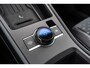 Volkswagen T-Roc 1.5 eTSI 150pk DSG R-Line First Edition | Panoramadak | Trekhaak | 20" Velgen | Harman Kardon