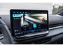 Volkswagen T-Roc 1.5 eTSI 150pk DSG R-Line First Edition | Panoramadak | Trekhaak | 20" Velgen | Harman Kardon