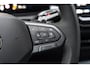 Volkswagen T-Roc 1.5 eTSI 150pk DSG R-Line First Edition | Panoramadak | Trekhaak | 20" Velgen | Harman Kardon