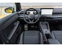 Volkswagen T-Roc 1.5 eTSI 150pk DSG R-Line First Edition | Panoramadak | Trekhaak | 20" Velgen | Harman Kardon