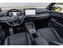 Volkswagen T-Roc 1.5 eTSI 150pk DSG R-Line First Edition | Panoramadak | Trekhaak | 20" Velgen | Harman Kardon