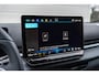 Volkswagen T-Roc 1.5 eTSI 150pk DSG R-Line First Edition | Panoramadak | Trekhaak | 20" Velgen | Harman Kardon