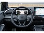 Volkswagen T-Roc 1.5 eTSI 150pk DSG R-Line First Edition | Panoramadak | Trekhaak | 20" Velgen | Harman Kardon