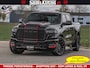 Dodge Ram NIGHT PREMIUM | 426PK | STRIPING | LUCHTVERING | HUD | PANO | 360 CAM | Full Option | LIMITED WHEELS | De Meest Luxe Pick-Up in zijn Klasse | Comfortabele Dubbele Cabine met Royale 5 Zitplaatsen | EERSTE EIGENAAR | SMOKE PACK | BOM VOL |