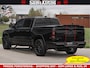 Dodge Ram NIGHT PREMIUM | 426PK | STRIPING | LUCHTVERING | HUD | PANO | 360 CAM | Full Option | LIMITED WHEELS | De Meest Luxe Pick-Up in zijn Klasse | Comfortabele Dubbele Cabine met Royale 5 Zitplaatsen | EERSTE EIGENAAR | SMOKE PACK | BOM VOL |