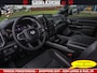Dodge Ram NIGHT PREMIUM | 426PK | STRIPING | LUCHTVERING | HUD | PANO | 360 CAM | Full Option | LIMITED WHEELS | De Meest Luxe Pick-Up in zijn Klasse | Comfortabele Dubbele Cabine met Royale 5 Zitplaatsen | EERSTE EIGENAAR | SMOKE PACK | BOM VOL |