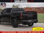 Dodge Ram NIGHT PREMIUM | 426PK | STRIPING | LUCHTVERING | HUD | PANO | 360 CAM | Full Option | LIMITED WHEELS | De Meest Luxe Pick-Up in zijn Klasse | Comfortabele Dubbele Cabine met Royale 5 Zitplaatsen | EERSTE EIGENAAR | SMOKE PACK | BOM VOL |