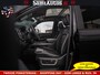 Dodge Ram NIGHT PREMIUM | 426PK | STRIPING | LUCHTVERING | HUD | PANO | 360 CAM | Full Option | LIMITED WHEELS | De Meest Luxe Pick-Up in zijn Klasse | Comfortabele Dubbele Cabine met Royale 5 Zitplaatsen | EERSTE EIGENAAR | SMOKE PACK | BOM VOL |