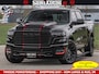 Dodge Ram NIGHT PREMIUM | 426PK | STRIPING | LUCHTVERING | HUD | PANO | 360 CAM | Full Option | LIMITED WHEELS | De Meest Luxe Pick-Up in zijn Klasse | Comfortabele Dubbele Cabine met Royale 5 Zitplaatsen | EERSTE EIGENAAR | SMOKE PACK | BOM VOL |