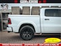 Dodge Ram 1500 Limited Night | 5.7 V8 Hemi Full Option | LPG | Comfortabele Dubbele Cabine met Royale 5 Zitplaatsen | De Meest Luxe en Volle Pick-Up in zijn Klasse | BPM vrij | Nu Leverbaar uit Voorraad | Voorraad Nr v45lp