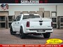 Dodge Ram 1500 Limited Night | 5.7 V8 Hemi Full Option | LPG | Comfortabele Dubbele Cabine met Royale 5 Zitplaatsen | De Meest Luxe en Volle Pick-Up in zijn Klasse | BPM vrij | Nu Leverbaar uit Voorraad | Voorraad Nr v45lp