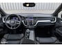 Volvo XC60 2.0 T6 Plug-in hybrid AWD Plus Dark Long Range | Zwenkbare trekhaak | Panorama dak | Adaptieve cruise | Memory | Blis |