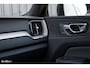 Volvo XC60 2.0 T6 Plug-in hybrid AWD Plus Dark Long Range | Zwenkbare trekhaak | Panorama dak | Adaptieve cruise | Memory | Blis |