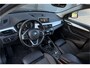 BMW X1 xDrive25e | Panodak | Camera | Sportstoelen | LED | Elektrische klep | NAVI