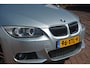 BMW 3-Serie Cabrio 320i High Executive | M-pakket | Navigatie | Xenon | Stoelverwarming | Cruise-control | NL auto!! |
