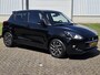 Suzuki Swift 1.2 Style Smart Hybrid / Sport Uitlaat / Dodehoekdetectie / Stoelverwarming / Achteruitrijcamera / Adaptieve Cruise Control / Navigatie / Apple Carplay / Android Auto /
